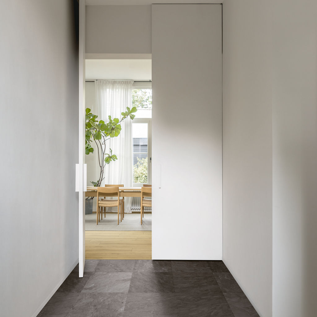 Alliance Bois - Tassin - Lyon - QUICK-STEP - Chanfrein authentique Dalle luxueuse de taille moyenne Compatible avec un plancher chauffant/rafraîchissant Aspect de pierre naturelle Garantie domestique à vie Résistant à l’eau 