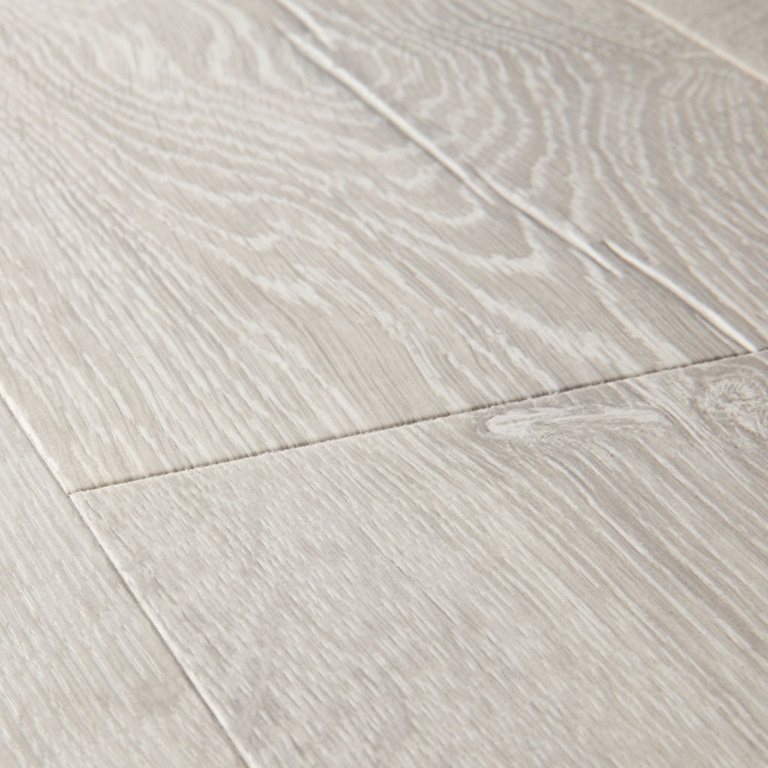 Alliance Bois - Tassin - Lyon - QUICK-STEP - Mix & Match avec les designs de dalle Cachet authentique du bois Garantie domestique à vie Chanfrein authentique Lame standard Compatible avec un plancher chauffant/rafraîchissant Résistant à l’eau 